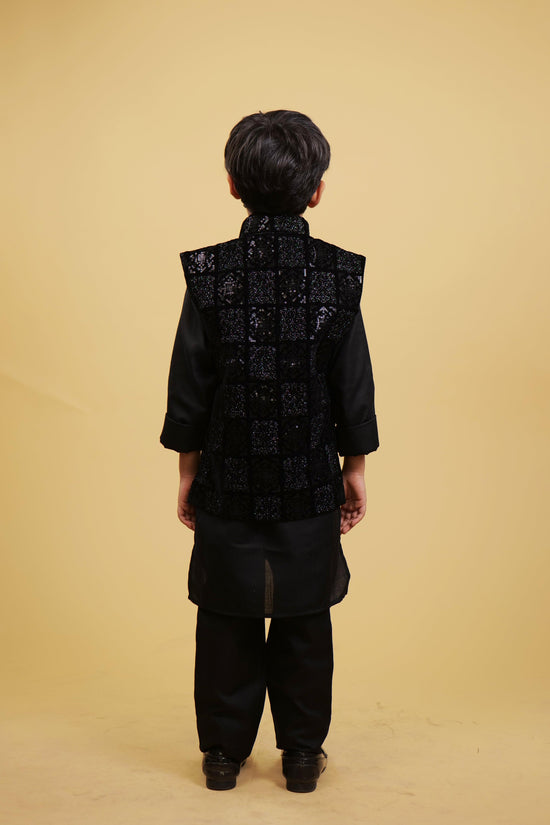 Self Design Black Boys' Kurta Pajyama