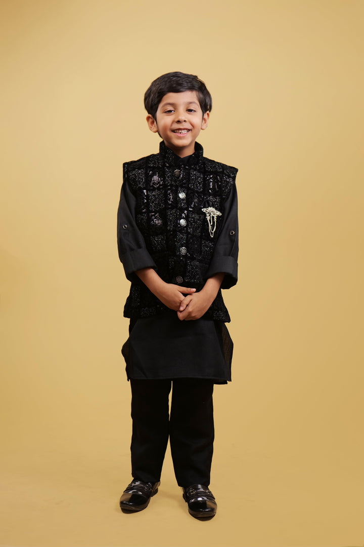 Self Design Black Boys' Kurta Pajyama